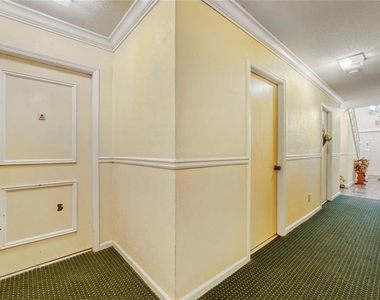 6851 Roswell Road - Photo Thumbnail 25