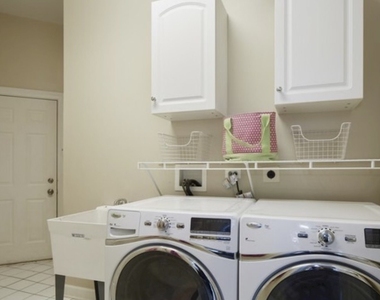 5393 Promontory Lane - Photo Thumbnail 12