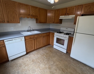 2219 Waterleaf Court - Photo Thumbnail 6