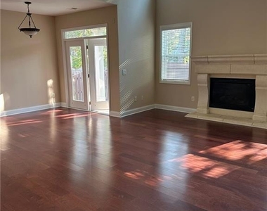4635 Granby Circle - Photo Thumbnail 6