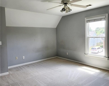969 Light House Way - Photo Thumbnail 13