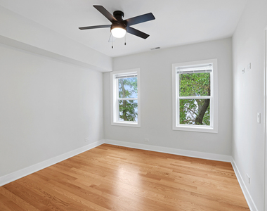 1055 W Pratt Boulevard - Photo Thumbnail 7