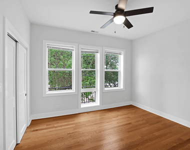 1055 W Pratt Boulevard - Photo Thumbnail 9
