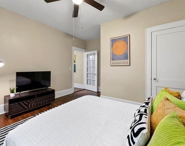 856 Ponce De Leon Avenue Ne - Photo Thumbnail 9