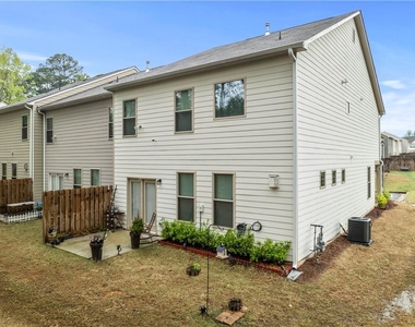 4346 Ava Oak Lane - Photo Thumbnail 5
