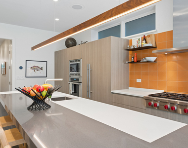 5945 N Magnolia Avenue - Photo Thumbnail 17