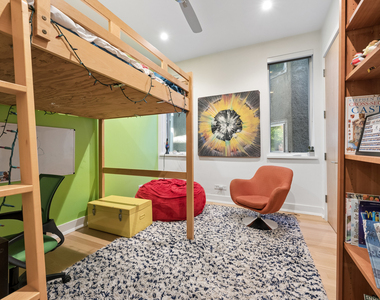 5945 N Magnolia Avenue - Photo Thumbnail 7