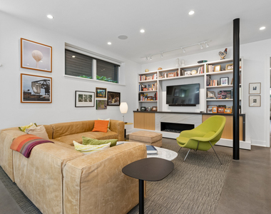 5945 N Magnolia Avenue - Photo Thumbnail 12