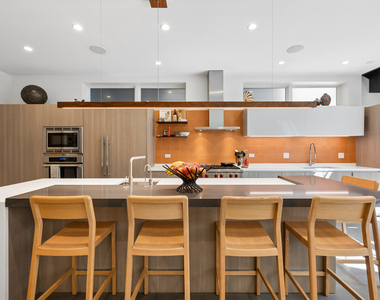 5945 N Magnolia Avenue - Photo Thumbnail 14