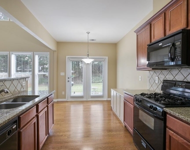 434 Reynoldston Way - Photo Thumbnail 6