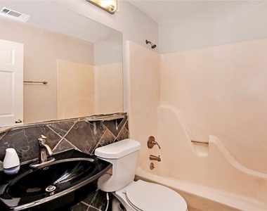 5345 Sugar Ridge Drive - Photo Thumbnail 11