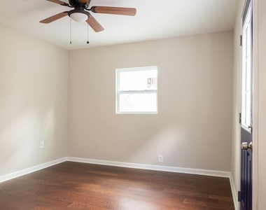 401 Freshman Drive - Photo Thumbnail 11