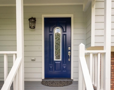 401 Freshman Drive - Photo Thumbnail 1