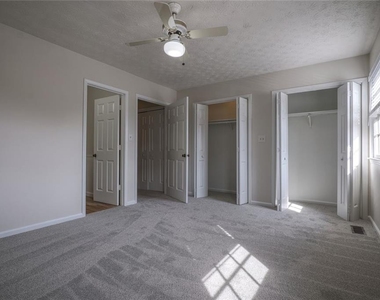 587 Wedgewood Drive - Photo Thumbnail 6