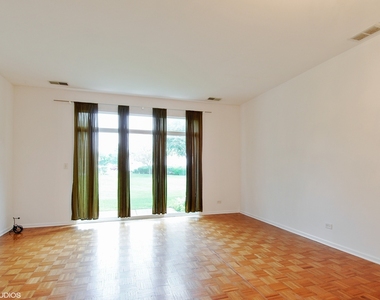 826 Genesee Drive - Photo Thumbnail 2