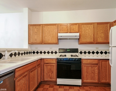 826 Genesee Drive - Photo Thumbnail 1