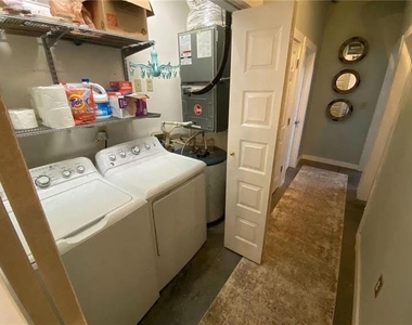 572 Edgewood Avenue Ne - Photo Thumbnail 13