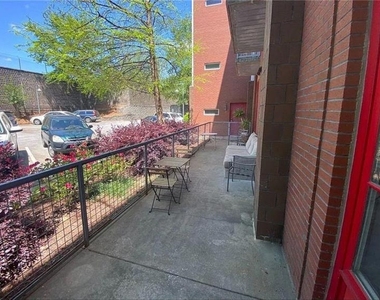 572 Edgewood Avenue Ne - Photo Thumbnail 14