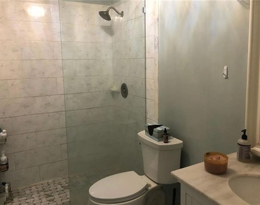 572 Edgewood Avenue Ne - Photo Thumbnail 16