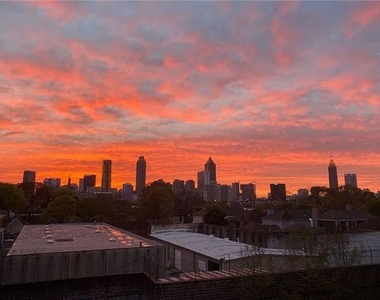572 Edgewood Avenue Ne - Photo Thumbnail 17