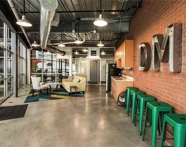 572 Edgewood Avenue Ne - Photo Thumbnail 22