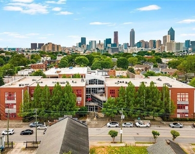572 Edgewood Avenue Ne - Photo Thumbnail 2