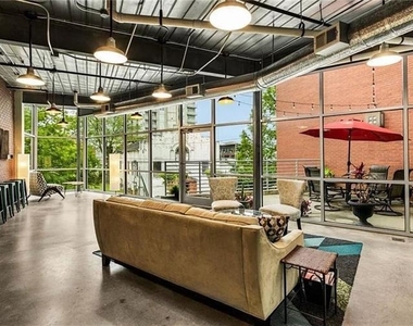 572 Edgewood Avenue Ne - Photo Thumbnail 20