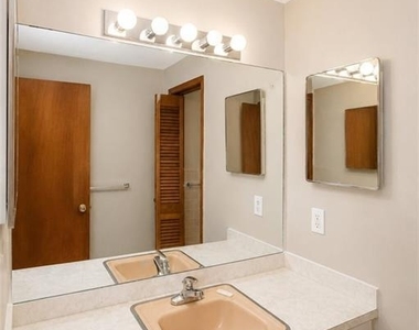 500 Piedmont Road Ne - Photo Thumbnail 24