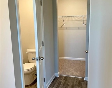 511 Ruths Drive - Photo Thumbnail 13