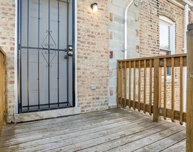 6438 S Eberhart Avenue - Photo Thumbnail 14