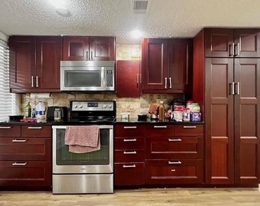 698 Serramonte Drive - Photo Thumbnail 3