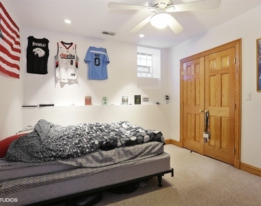 1415 W Barry Avenue - Photo Thumbnail 8