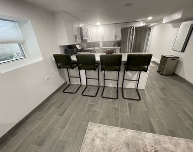3116 N Damen Avenue - Photo Thumbnail 3
