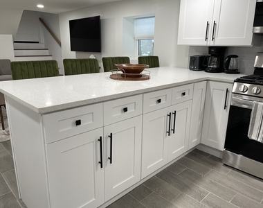 3116 N Damen Avenue - Photo Thumbnail 12