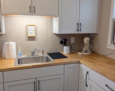 221 W Center Street - Photo Thumbnail 10