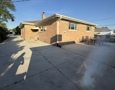 4528 Grace Street - Photo Thumbnail 13