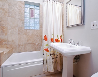 4240 N Ashland Avenue - Photo Thumbnail 7