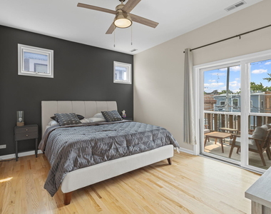 1433 W Belle Plaine Avenue - Photo Thumbnail 7