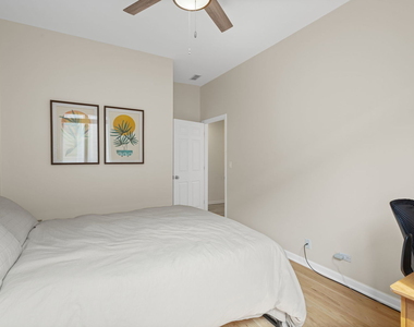 1433 W Belle Plaine Avenue - Photo Thumbnail 11