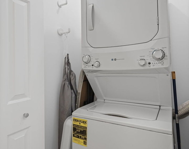 1433 W Belle Plaine Avenue - Photo Thumbnail 13
