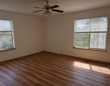 211 Monarch Drive - Photo Thumbnail 17