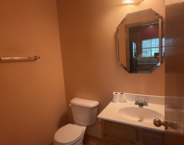 211 Monarch Drive - Photo Thumbnail 15
