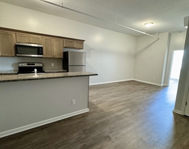 313 20th Street - Photo Thumbnail 1