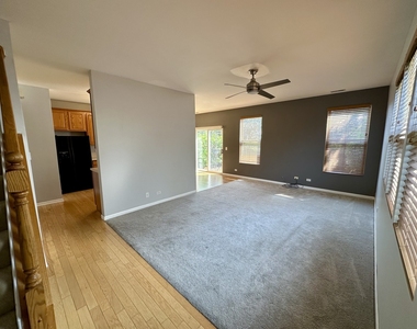4121 Blackstone Drive - Photo Thumbnail 2