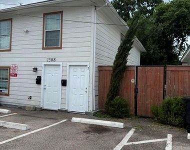 1308 Genova Street - Photo Thumbnail 17