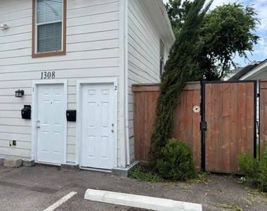 1308 Genova Street - Photo Thumbnail 16