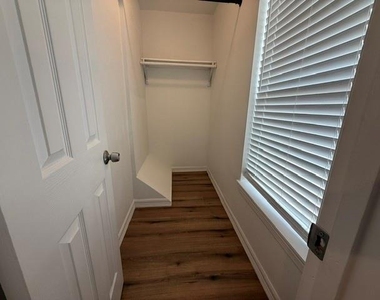 1308 Genova Street - Photo Thumbnail 2