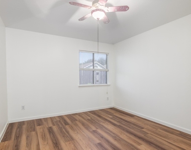32350 Cross Spring Park Lane - Photo Thumbnail 20
