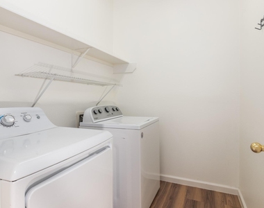 32350 Cross Spring Park Lane - Photo Thumbnail 14