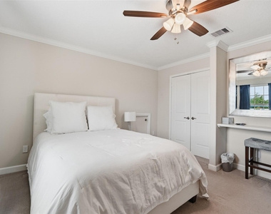 1427 Scharpe Street - Photo Thumbnail 27